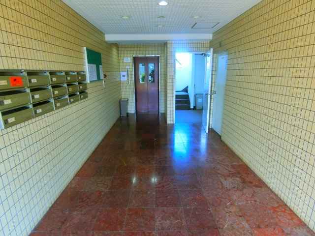 アメニティレジス富田林のロビー