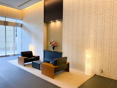 【エントランス】 | シティハウス広尾南 | 来客対応も可能なエントランスロビー。