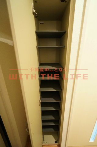 ケープラス【キャッシュバック対象物件】の設備|玄関です