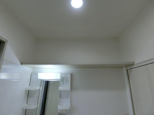 ハイツコムドテールの収納|102号室の写真（イメージ反転タイプ）