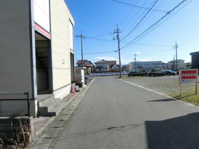 ハイツコムドテールの周辺