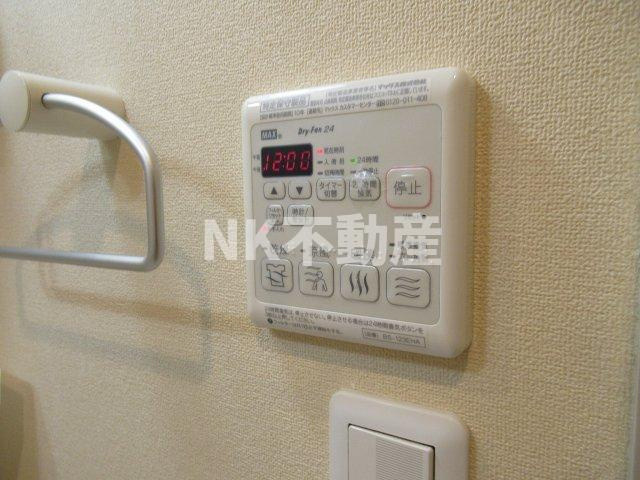 【浴室】 | シロイエ石切（石切賃貸） | 浴室乾燥機です