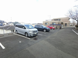 【駐車場】 | 平置き駐車場です。