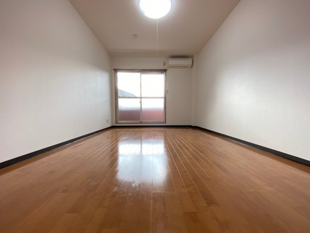 平和寮の洋室