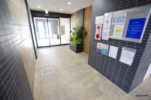 ウインズコート新大阪　仲介手数料無料のロビー