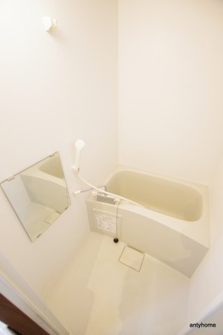 ウインズコート新大阪　仲介手数料無料の浴室