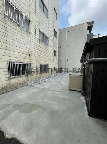 ピースのロビー