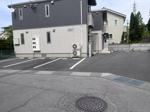 【駐車場】