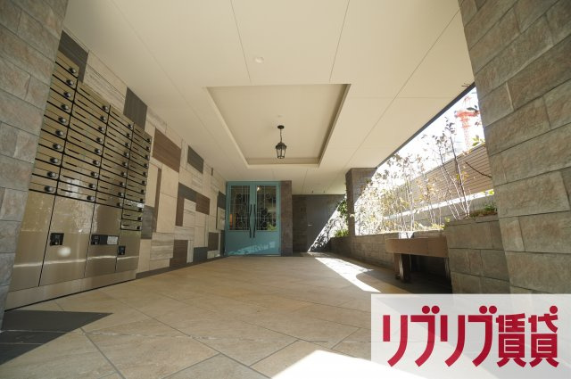 KENEDIX千葉中央のエントランス