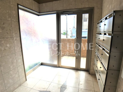 【エントランス】 | ティアラ康生 | ゆとりのあるエントランスです