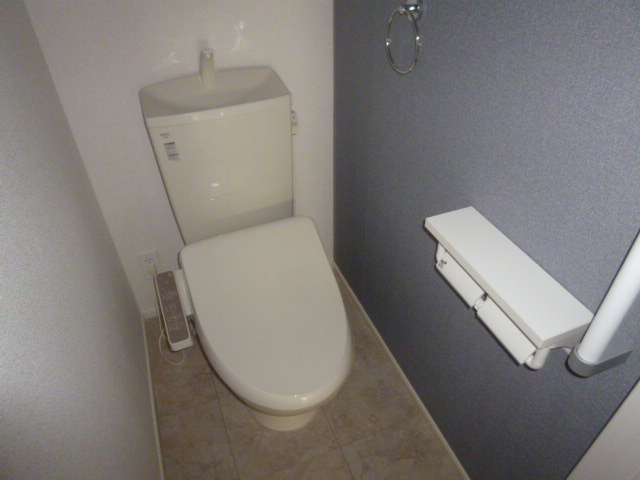 サンゾーラのトイレ|温水洗浄便座