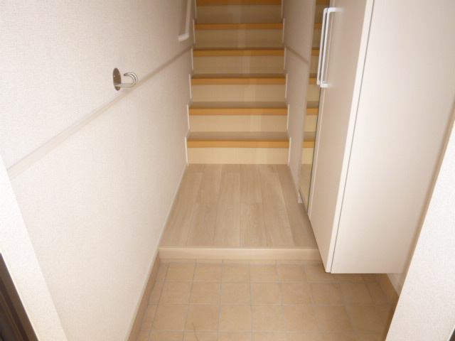 サンゾーラの玄関