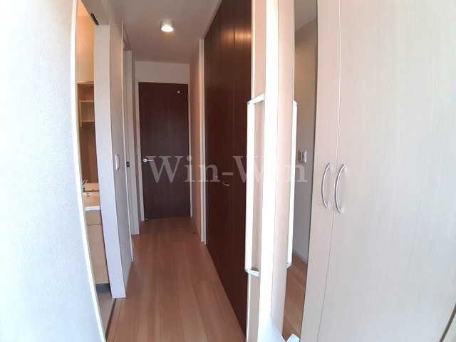 まほろ館の玄関