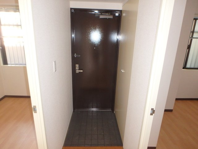 コンフォール元住吉の玄関
