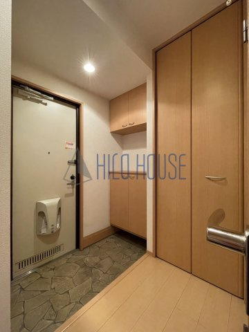 シャトレーの玄関