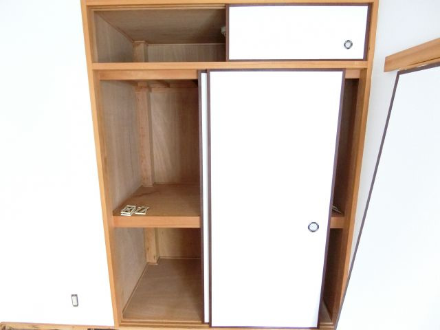 アデューウエダの収納|別部屋写真