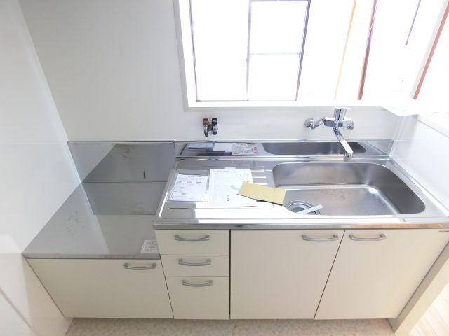 アデューウエダのキッチン|別部屋写真