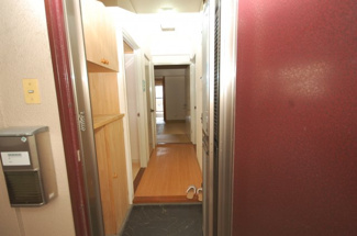 【エントランス】 | 落ち着いたエントランスです