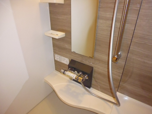 キャスバルＡの浴室|サーモスタット水栓