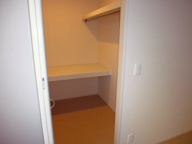 キャスバルＡの収納|ウォークインクローゼット