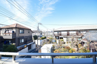 【展望】 | バルコニーからは開放的な景色が眺められます。