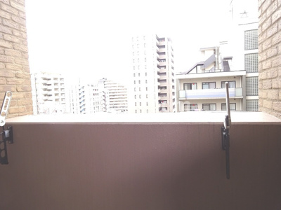 【バルコニー】 | フォレステージュ江坂垂水町 | 陽当たり良好なバルコニーです