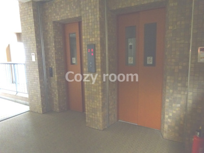 【その他共用部分】 | フォレステージュ江坂垂水町 | エレベーター二基あります