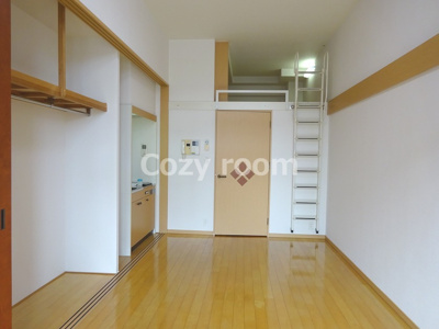 【居間・リビング】 | フォレステージュ江坂垂水町 | こちらの居間で趣味の時間をお楽しみください