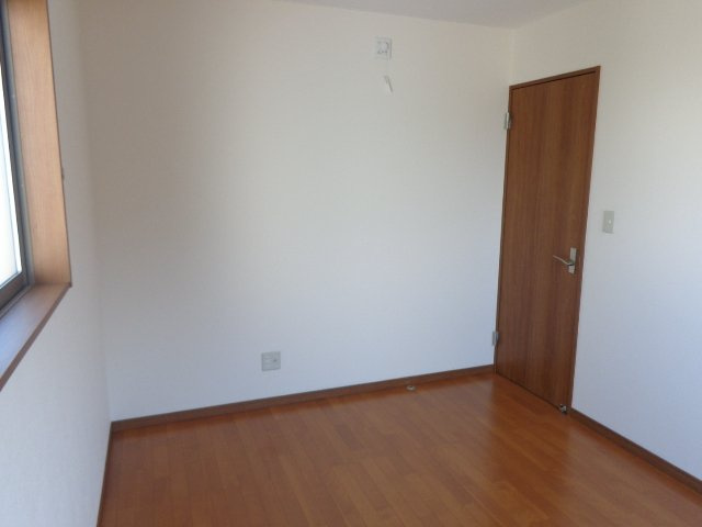 テラスハウス渡辺Ⅱの洋室