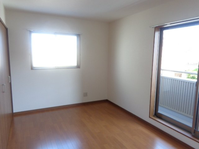 テラスハウス渡辺Ⅱの洋室