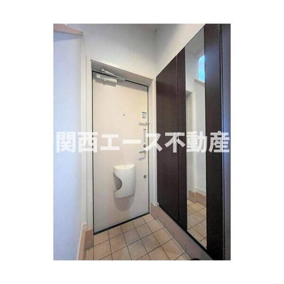 【玄関】 | ルミエール西山本