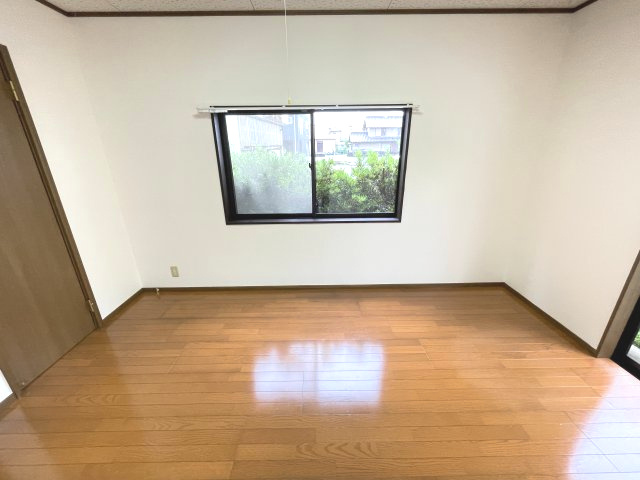 【寝室】 | ゆとりの広さです