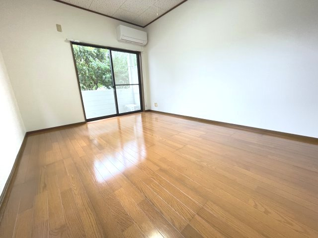 【居間・リビング】 | ゆったり過ごせるリビングです