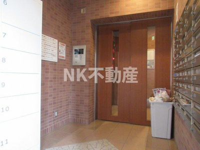 【エントランス】 | メルディアキューブやえのさと（八戸ノ里賃貸） | エントランスです