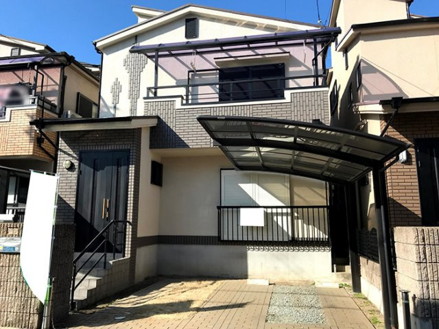 宝塚市宮の町の中古一戸建の駐車場