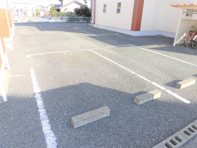 フレグランスモリカワBの駐車場