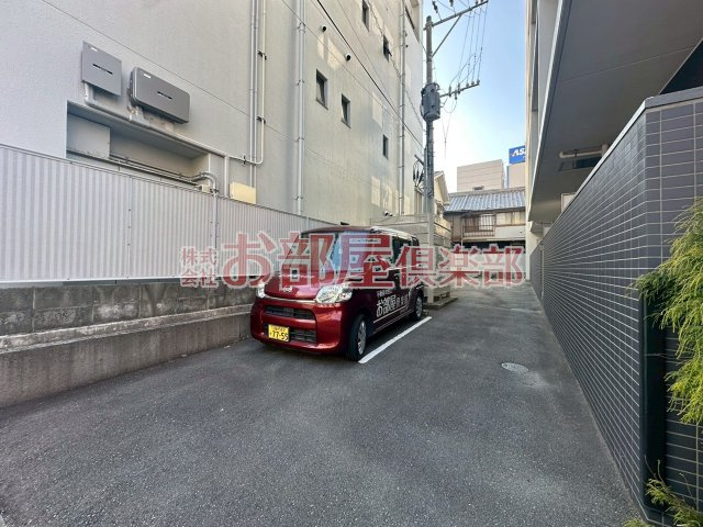 ラフレシーサ医大通りの駐車場|カースペースがあります