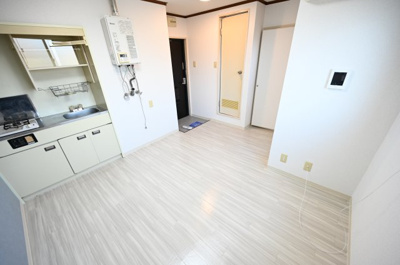 【玄関】 | 泉都ハイツ