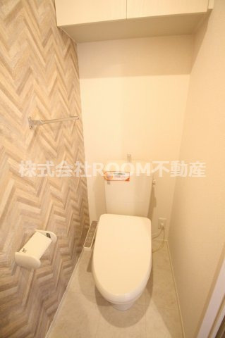 エランドールのトイレ|落ち着いた色調のトイレです