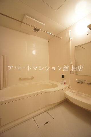 ポルト　ボヌール　Ａの浴室