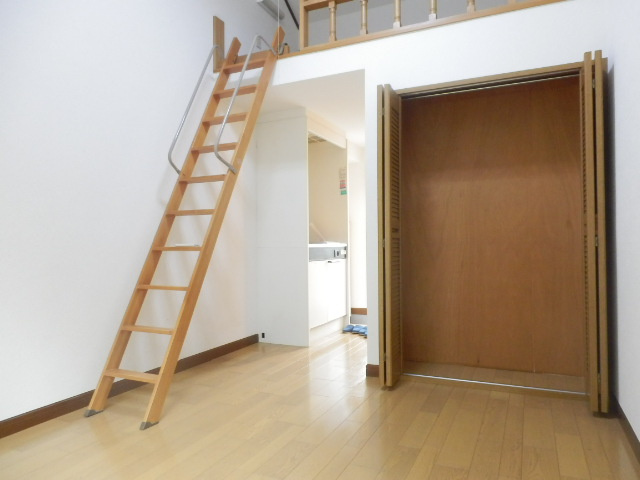 【居間・リビング】 | コーポはぎや | ＊別室参考写真