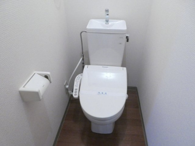 【トイレ】 | ロータスカーサ | ※写真は同物件別部屋です