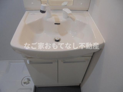 【洗面所】 | スタートリビングS | スタートリビングS　西区の物件はなご家おもてなし不動産へ。
