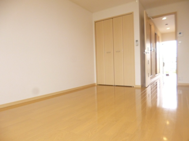 ルミエールⅡの居間・リビング