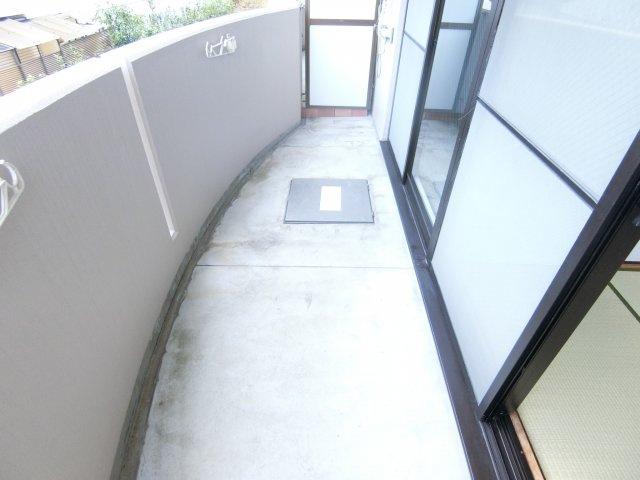 シェラ金剛のバルコニー
