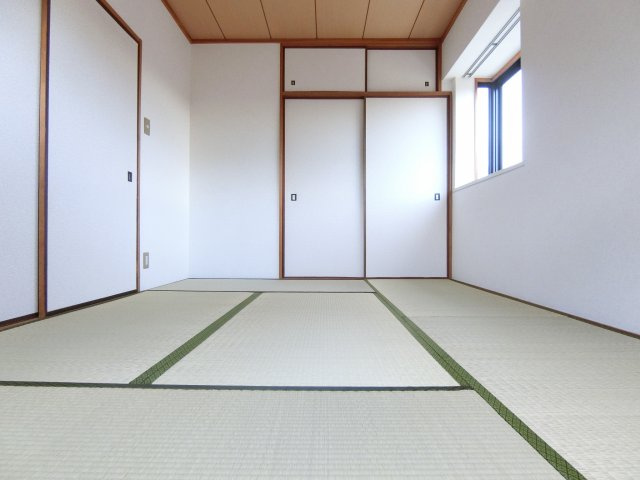 シェラ金剛の和室