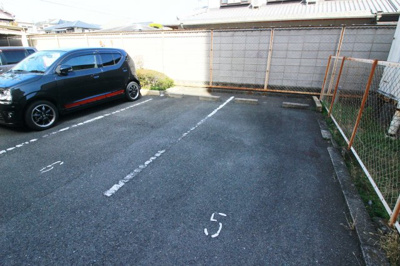 【駐車場】 | ビューハイム茶の木