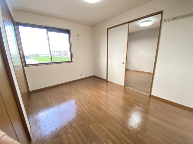 ヴィラ・メープルの洋室