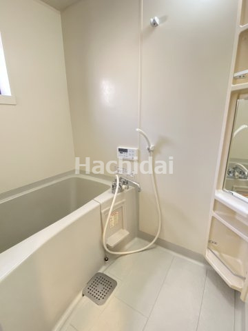 ヴィラ・メープルの浴室|追い焚き付き