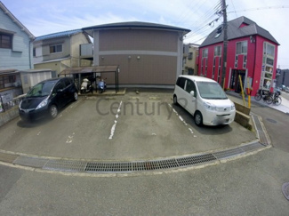【駐車場】